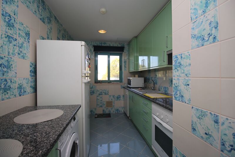 Apartamento com 2 quartos e piscina em Albufeira