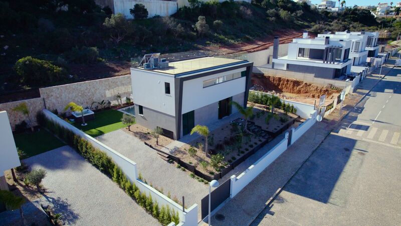 Moradia com 4 quartos e piscina em Albufeira