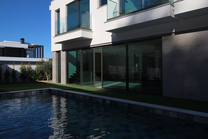 Moradia com 4 quartos e piscina em Albufeira