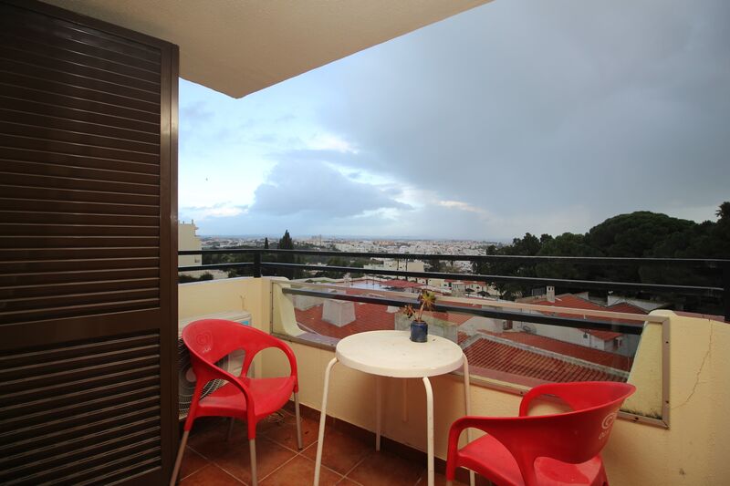  Apartment with swimming pool in Albufeira