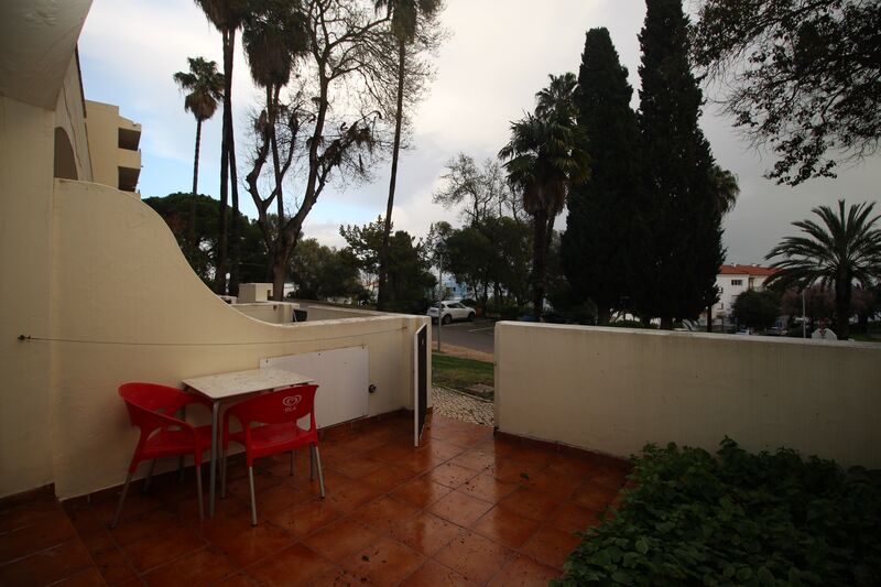  Apartment with swimming pool in Albufeira