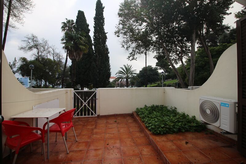  Apartment with swimming pool in Albufeira