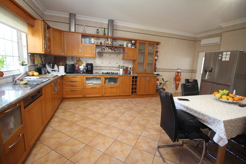 4 bedroom House with swimming pool in Albufeira