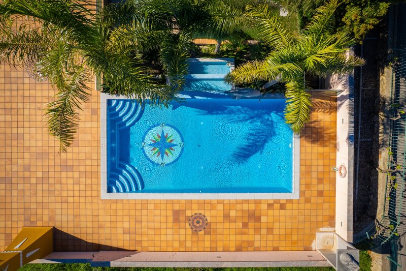 5 bedroom23 720 000 m&sup2;  Land plot with swimming pool in Albufeira