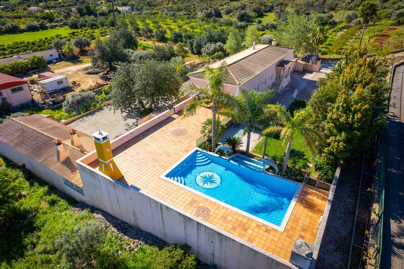 5 bedroom23 720 000 m&sup2;  Land plot with swimming pool in Albufeira