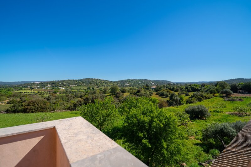 5 bedroom23 720 000 m&sup2;  Land plot with swimming pool in Albufeira