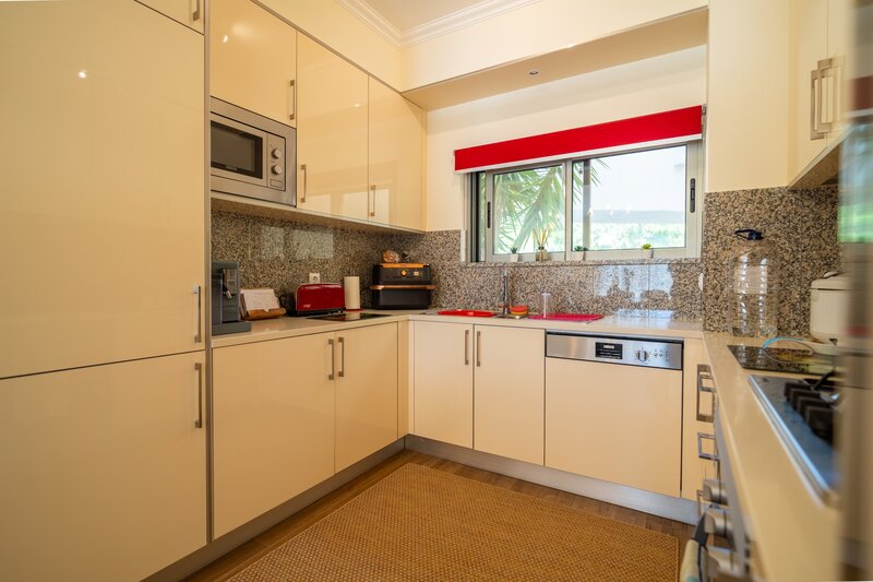 2 bedroom Apartment with swimming pool in Albufeira