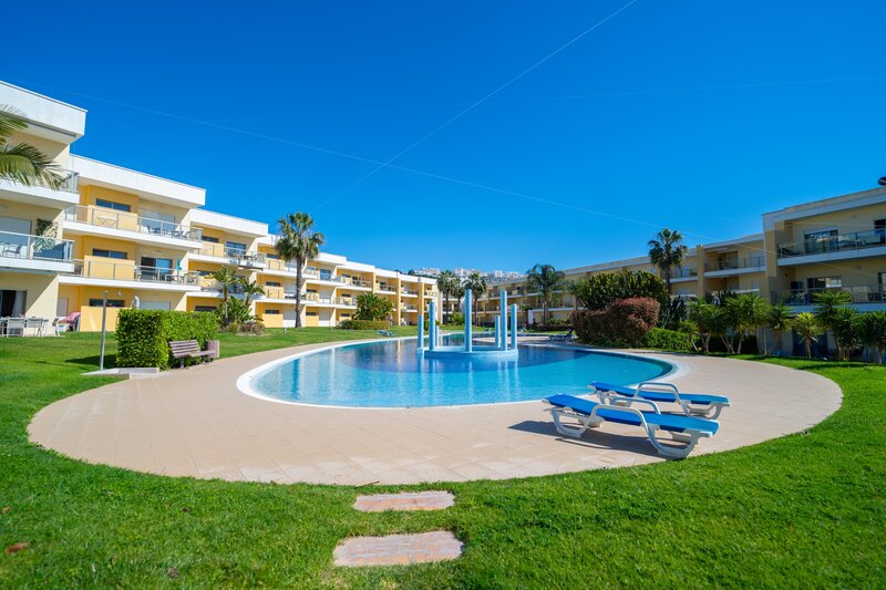2 bedroom Apartment with swimming pool in Albufeira