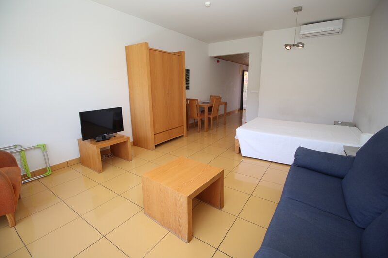  Apartment with swimming pool in Albufeira