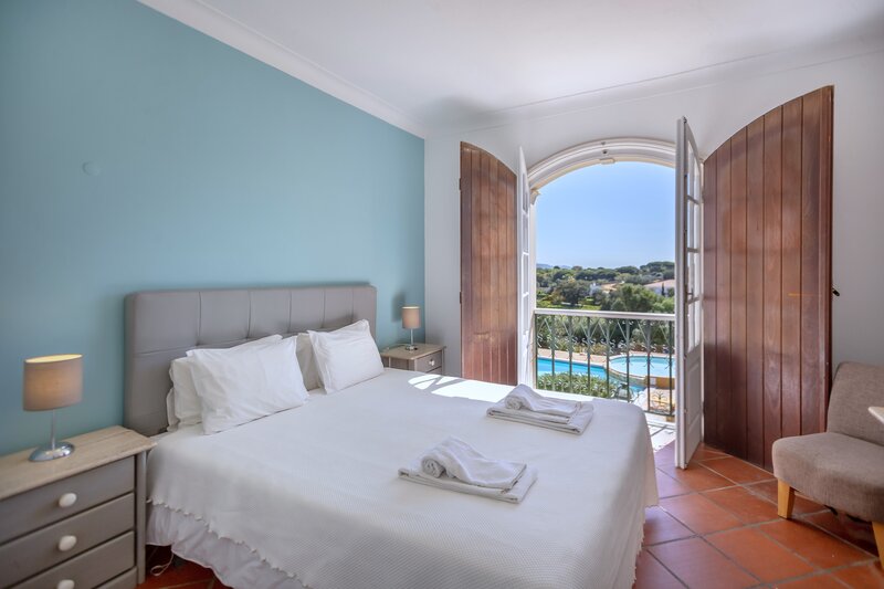 5 bedroom House with swimming pool in Albufeira