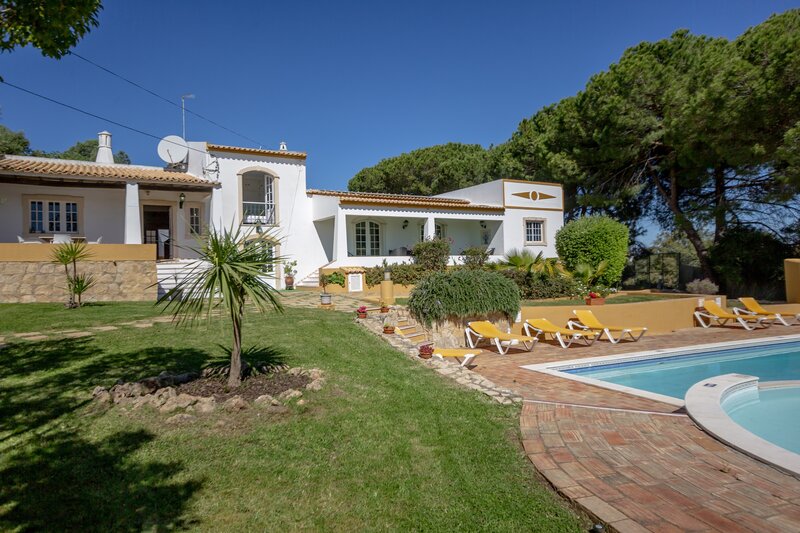 5 bedroom House with swimming pool in Albufeira