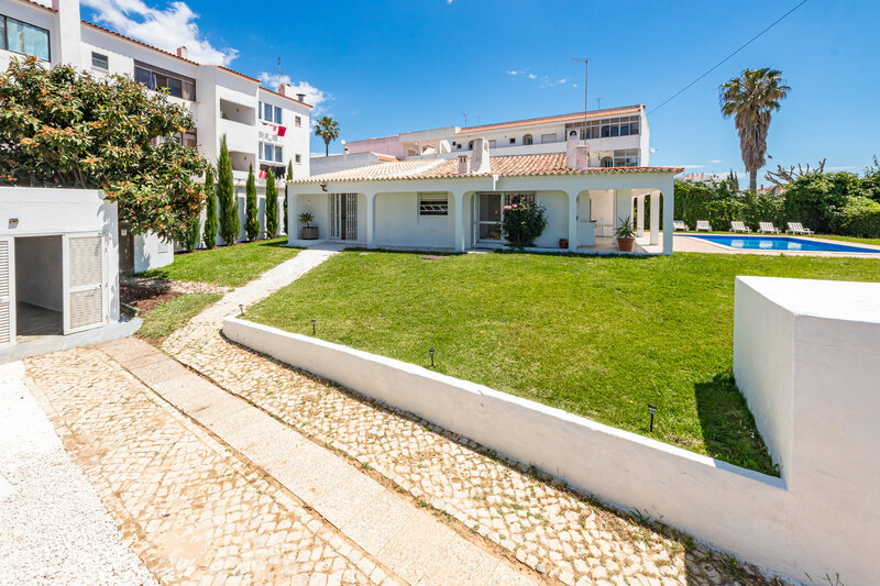 4 bedroom House with swimming pool in Albufeira