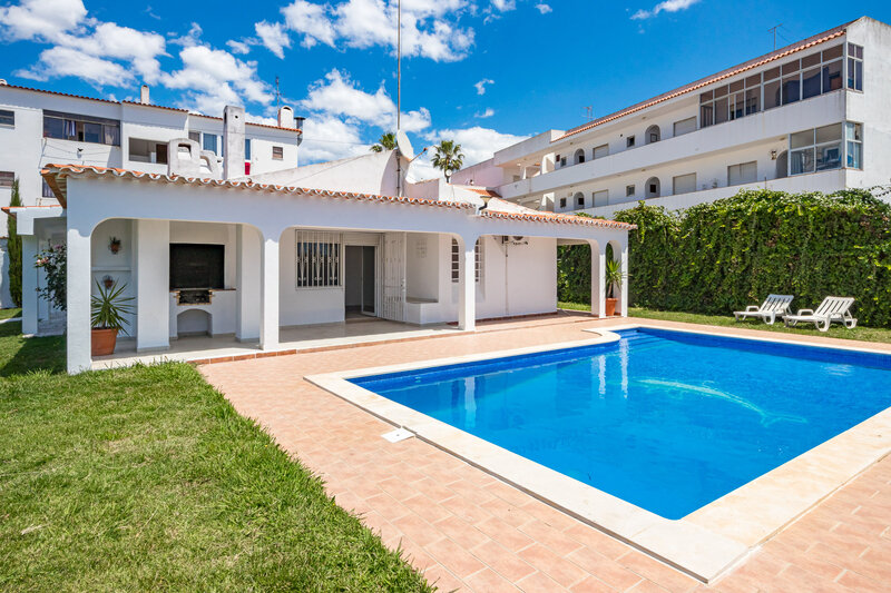 4 bedroom House with swimming pool in Albufeira