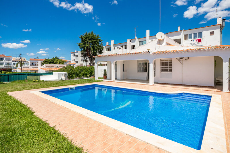 4 bedroom House with swimming pool in Albufeira