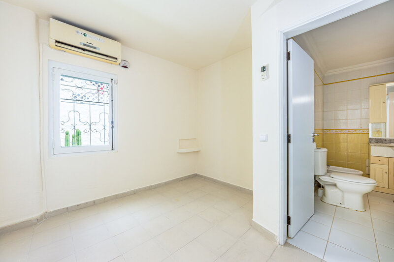 4 bedroom House with swimming pool in Albufeira