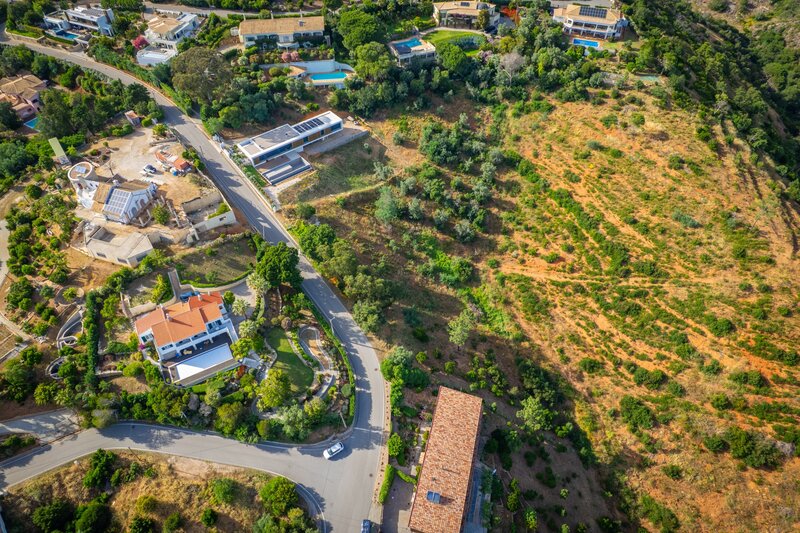Lote-de-Terreno-com-2000m2-com-48m2-a-venda-em-Monchique-Algarve