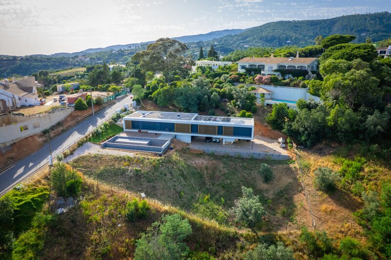 2 000 m&sup2;  Land plot in Monchique