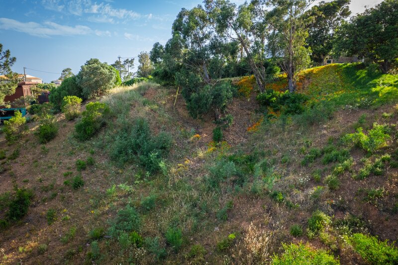 2 000 m&sup2;  Land plot in Monchique