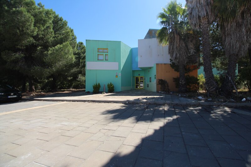 Lote de Terreno com 14 152 m&sup2;  em Albufeira