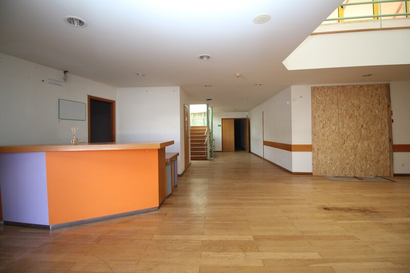 Lote de Terreno com 14 152 m&sup2;  em Albufeira