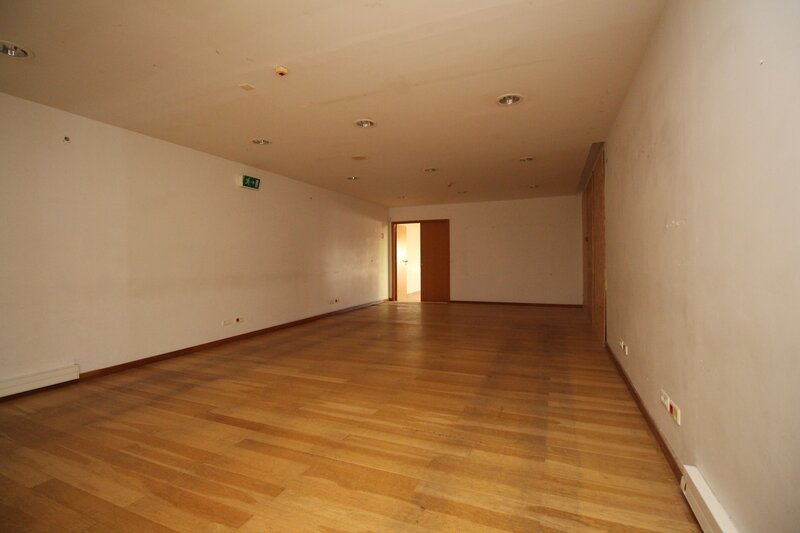 Lote de Terreno com 14 152 m&sup2;  em Albufeira