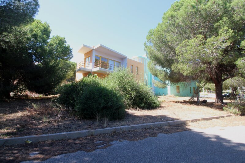 Lote de Terreno com 14 152 m&sup2;  em Albufeira