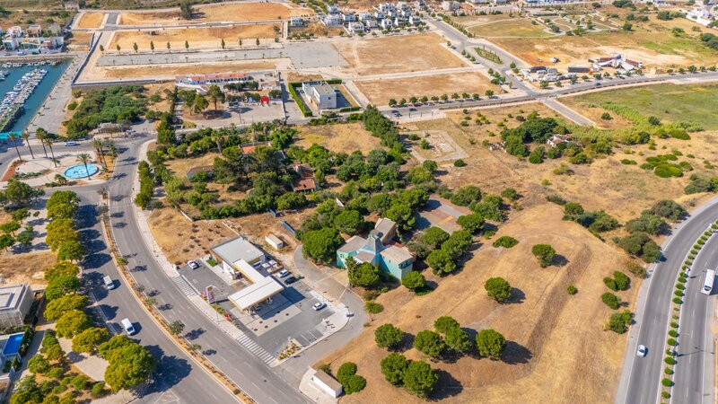 Lote de Terreno com 14 152 m&sup2;  em Albufeira