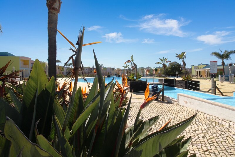  Apartment with swimming pool in Albufeira