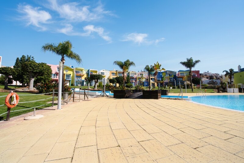  Apartment with swimming pool in Albufeira