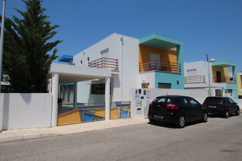 3 bedroom 180 m&sup2; House with swimming pool for sale in Albufeira, Algarve 