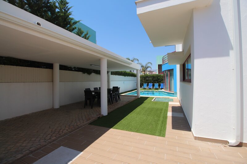 3 bedroom House with swimming pool in Albufeira
