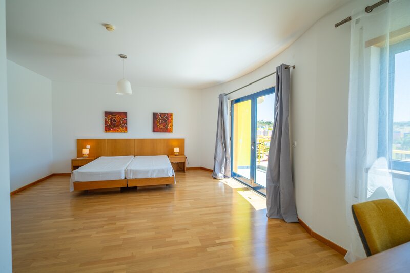 2 bedroom Apartment with swimming pool in Albufeira