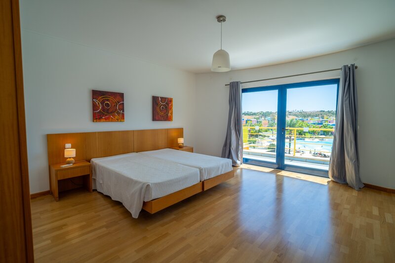 2 bedroom Apartment with swimming pool in Albufeira
