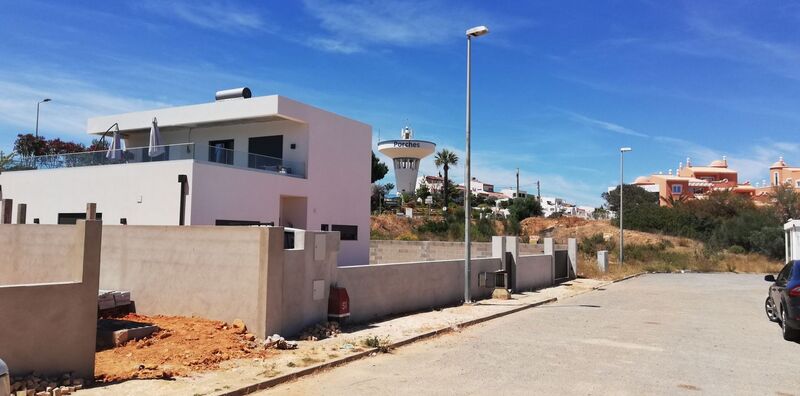 лот новые c 1050m2 Porches Lagoa (Algarve)