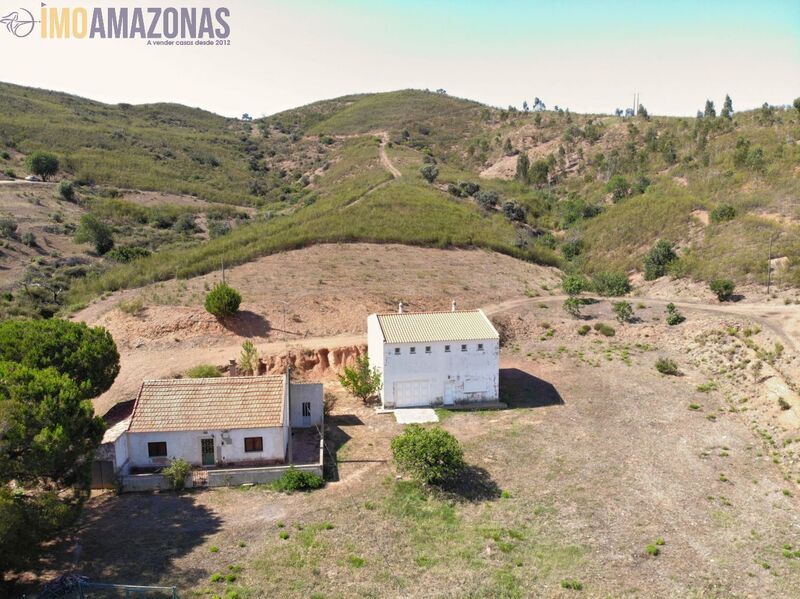 Farm 3 bedrooms Alferce Monchique - garage, water hole, irrigated land, beautiful views