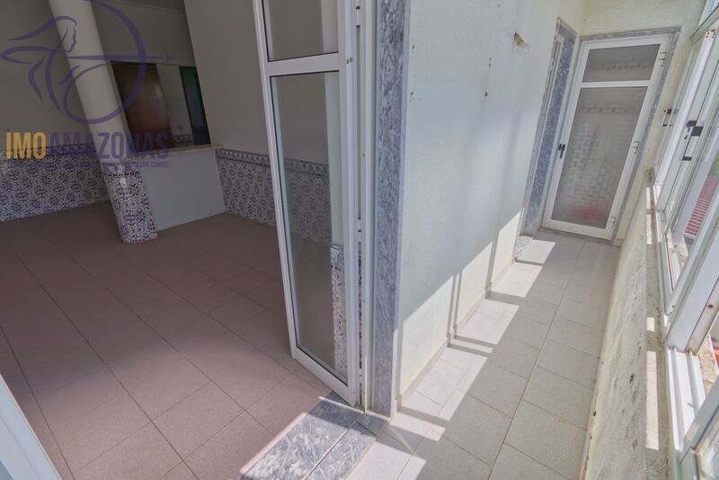 Apartment in good condition T3+2 Lagoa (Algarve) - balconies, store room, terrace, garage, balcony