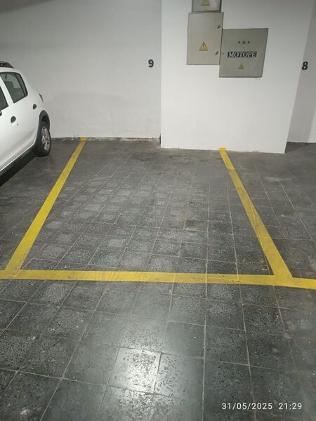 Garagem em cave Albufeira