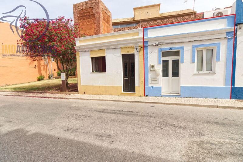 House 2 bedrooms Renovated in the center Silves - solar panels, terrace
