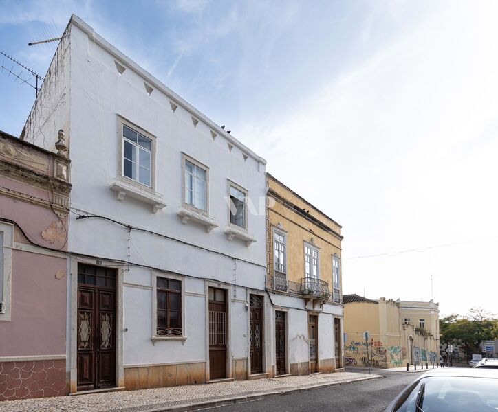 Prédio Urbano no centro Faro