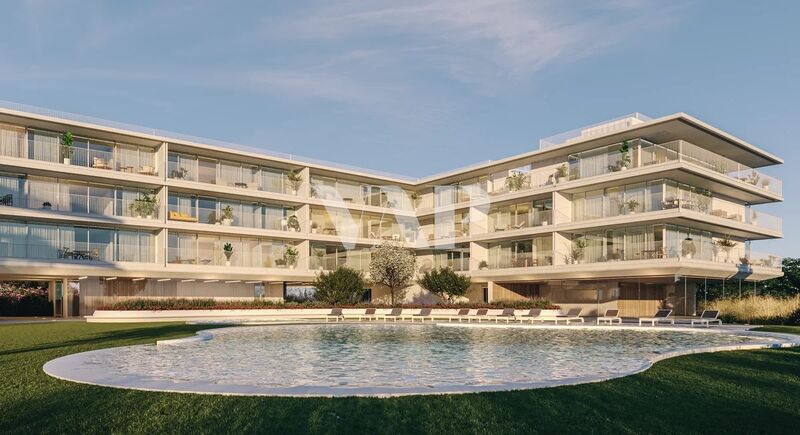 Apartamento T2 de luxo Vilamoura Quarteira Loulé - varandas, equipado, jardim, arrecadação, piscina, garagem