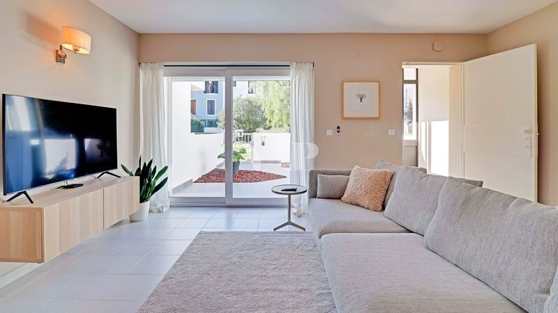 House Modern 3 bedrooms Vilamoura Quarteira Loulé - terrace, air conditioning, swimming pool, fireplace, double glazing