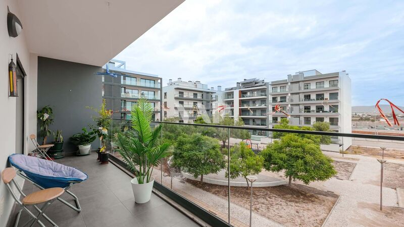 Apartment T2 Modern Faro - air conditioning, garage, equipped, garden, balcony