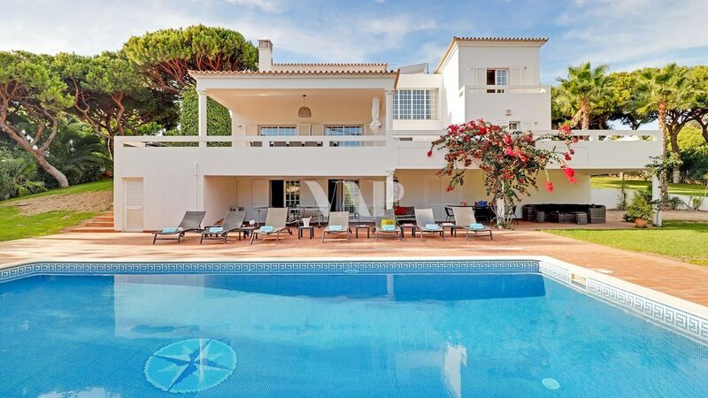 House 5 bedrooms Isolated Fonte Santa São Clemente Loulé - alarm, boiler, garage, store room, air conditioning, terrace, swimming pool, tennis court