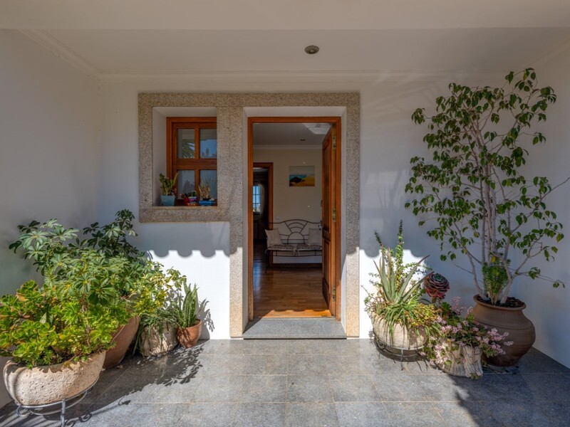 Moradia V4 Guia Albufeira - terraço, lareira, piscina, garagem, jardim