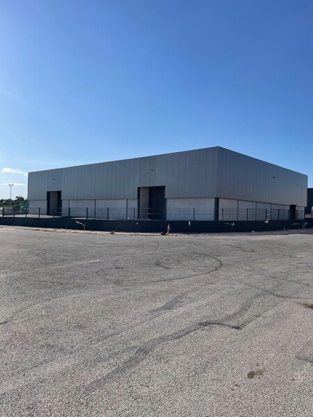 Warehouse nieuw with 1350sqm Algoz Silves - easy access