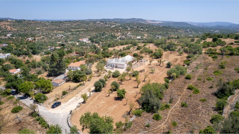 Quinta com Dois Prédios Mistos - Malhadais, Boliqueime (Loulé)