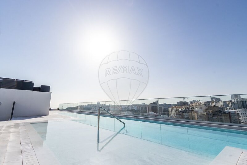 Apartamento T4 de luxo à venda em Algés, Linda-a-Velha e Cruz Quebrada-Dafundo, Oeiras RE/MAX Portugal