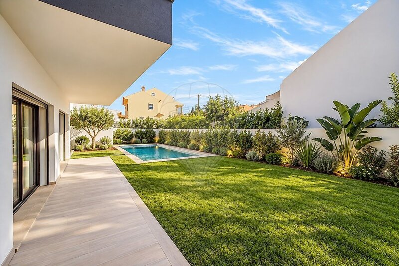 Moradia T3 à venda em São Domingos de Rana, Cascais RE/MAX Portugal
