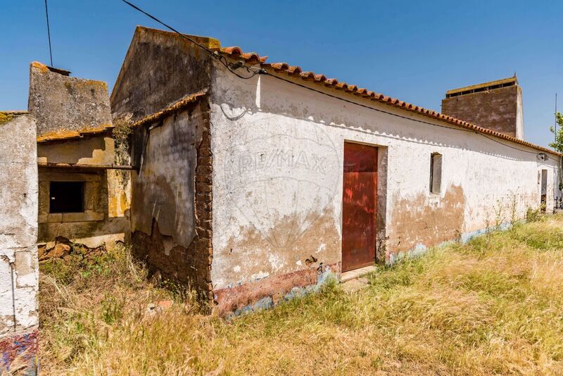 Moradia T1 à venda em São Cristóvão, Montemor-o-Novo RE/MAX Portugal