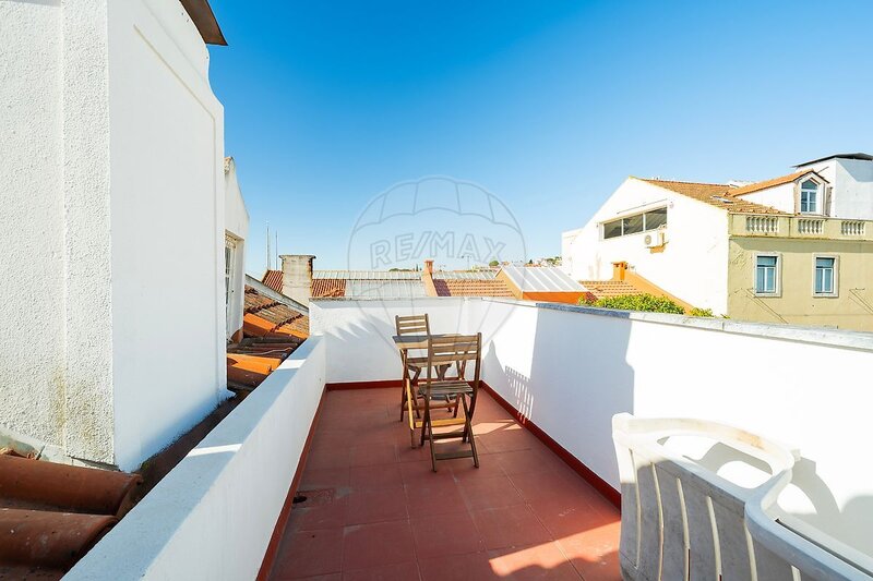 Apartamento T1 à venda em Estrela, Lisboa RE/MAX Portugal